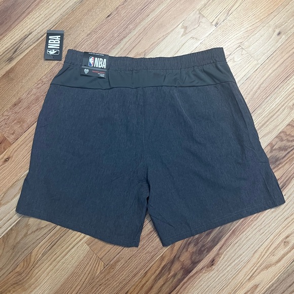 ⚡️NBA Trainer Shorts - X-Large - Picture 2 of 5